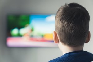 Atėjus rudeniui – ekspertės rekomenduojami filmai ir serialai vaikams: ką siūlo „Telia Play“?