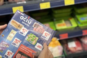 „Ačiū“ savaitės kainos: šokoladas „Milka“ – 1,29 Eur, šviežiai „Vilniaus paukštyno“ paukštienai – 20 proc. nuolaida, akį traukia ir nukaltų kainų skirtumai