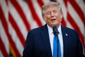 D. Trumpas skelbia apie planuojamą JAV karinę bazę Lenkijoje