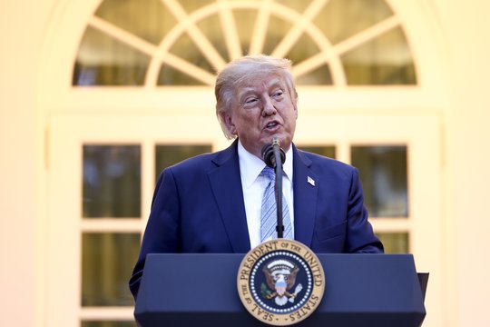 D. Trumpas kalba apie „didelę pažangą“ steigiant JAV bazę Lenkijoje
