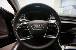 Vilniaus rajone pavogtas automobilis „Audi A6 Avant“ rastas miške