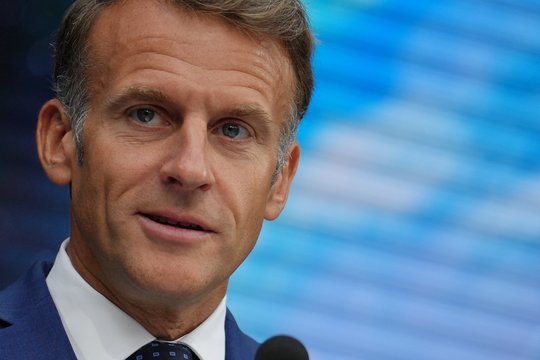 Karas Ukrainoje. E. Macronas dėl blogėjančios saugumo padėties šaukia skubų susitikimą