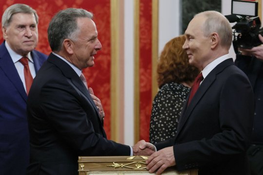 Po JAV pasiuntinių vizito Maskvoje – šokiruojančios detalės: atskleidė, ką pasakė V. Putinas