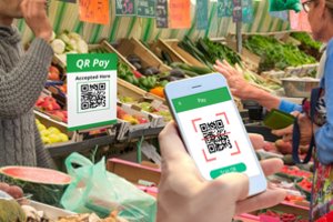 Sukčiai per QR kodus taikosi į kiekvieną: menka klaida gali atverti kelią į jautrius duomenis