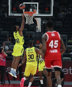 Šaras Eurolygos Supertaurės nelaimės – dramoje „Fenerbahce“ krito nuo čempionės „Olympiakos“