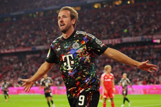 Įsimintinas vakaras Miunchene: 7 įvarčiai, H. Kane‘o rekordas ir „Bayern“ fanų protestas