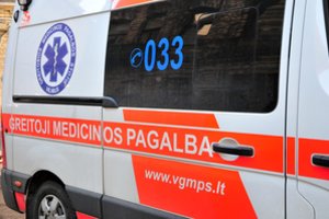 Joniškyje dvi mokinės santykius aiškinosi kumščiais