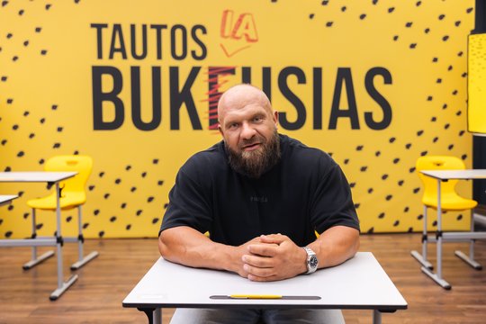 Ironvyto gyvenime – įvykis, kuris sugrąžino didžiausią košmarą: kodėl mokykloje jis turėjo dvi pažymių knygeles?