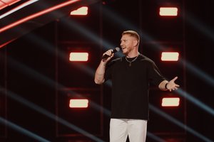 Vaikystėje išgarsėjęs Rokeris Lukas grįžta į sceną