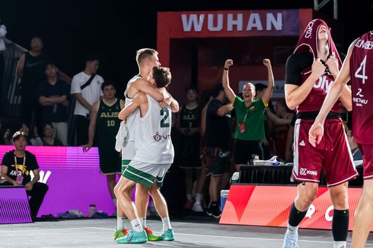 Pasaulyje geriausi: Lietuvos U23 trijulių krepšinio rinktinė apgynė čempionų titulą