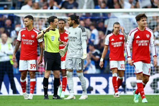 Netikėtumas Anglijoje: sutriuškintas „Arsenal“ klubas