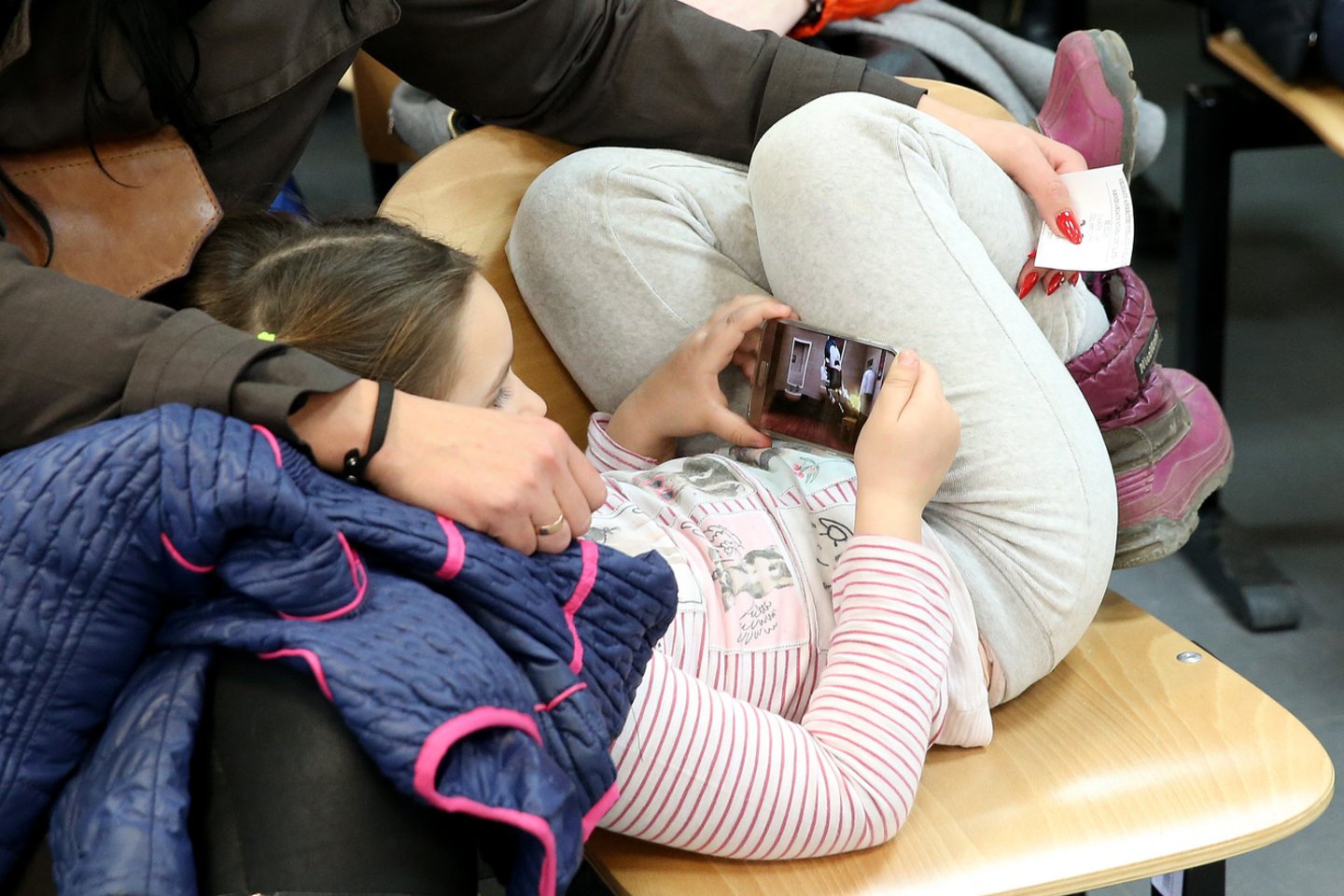 VDU profesorė teigė, kad su probleminiu interneto naudojimu gali susidurti įvairaus amžiaus vaikai.<br>R.Danisevičiaus asociatyvi nuotr.