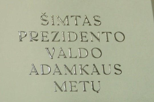 Kaune pristatyta ypatinga knyga: įamžintas visas V. Adamkaus gyvenimo šimtmetis
