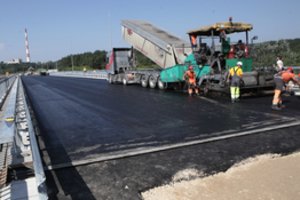 Dėl prastos būklės tilto apribojo automobilių eismą – „Via Lietuva“ skelbia neraminantį skaičių