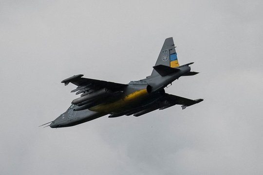 Pirmą kartą karybos istorijoje: bombonešiai į rusų užnugarį nugabeno neįprastą krovinį
