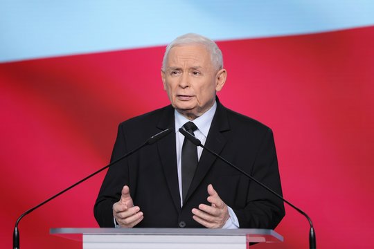 Skandalingi J. Kaczynskio kaltinimai Ukrainai: prabilo apie Kyjivo planus