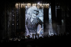 Kalifornijoje paskelbta dainininkės Dolly Parton atminimo diena