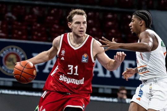 Rokas Jokubaitis atsivėrė apie sunkią traumą: prisiminė juokelius rūbinėje ir kokių pliusų „išspaudė“ reabilitacijoje