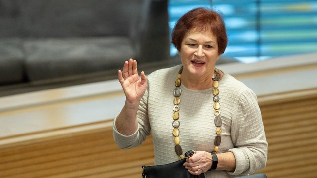 Kritika siūlymui griežtinti bausmes už suklastotą seksualinį turinį: kalbas apie DI laiko mada