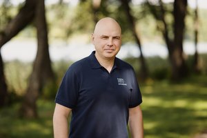 Tartu mokyklas oro pavojui ruošia praktiškai: ko trūksta Lietuvos mokyklų pasirengimui?