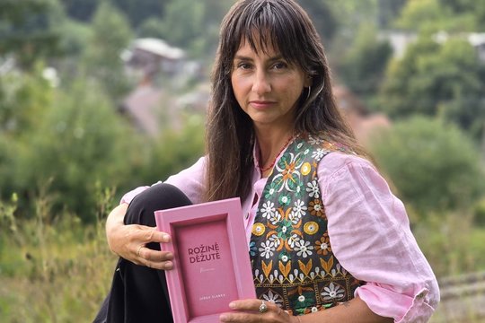 Populiarių romanų autorė J. Slanka: „Turbūt esu šiek tiek keista, bet manau, kad rašytojai tai – privalumas“