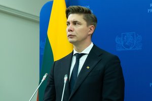 M. Sinkevičius kreipėsi į institucijas dėl nacionalinių ribojamųjų priemonių taikymo 2 Rusijos oligarchams