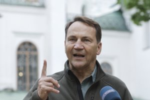 Niujorke – neeilinis susitikimas tarp R. Sikorskio ir Baltarusijos ministro