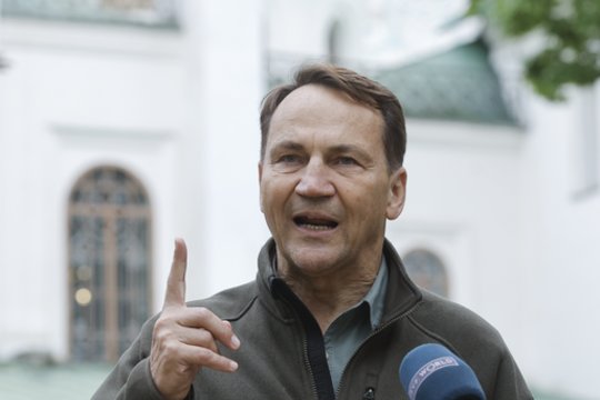 Niujorke – neeilinis susitikimas tarp R. Sikorskio ir Baltarusijos ministro