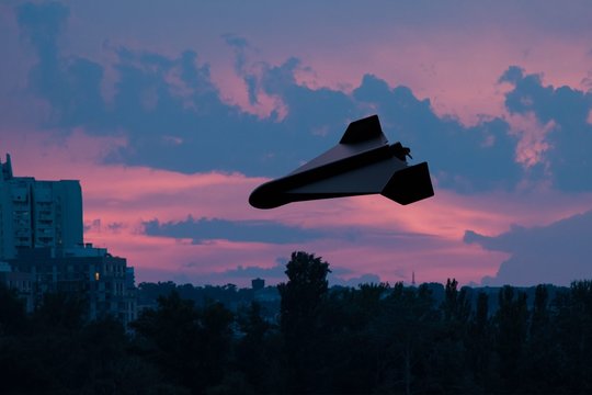 Neidentifikuoti dangaus taikiniai: kaip veikia, klysta ir pasiklysta šiuolaikiniai bepiločiai?