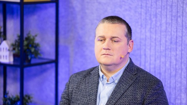 Kodėl melaginga informacija pasklinda plačiau už jos paneigimą?