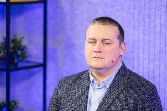Kodėl melaginga informacija pasklinda plačiau už jos paneigimą?