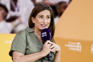 Kandidatė į Prancūzijos prezidentus pagimdė per rinkimų kampaniją