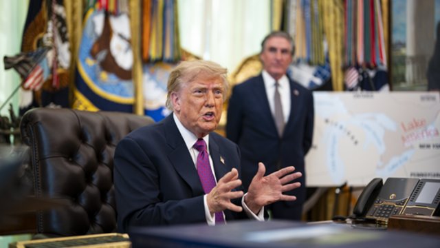 Po D. Trumpo akibrokšto prieš žurnalistus – Federalinis teisėjo nuosprendis: nurodė grąžinti prieigą