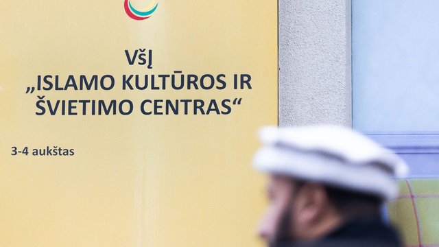 Meta akmenį į Kauno savivaldybės daržą: tai kas įvyko gali pradėti pavojingą spiralę