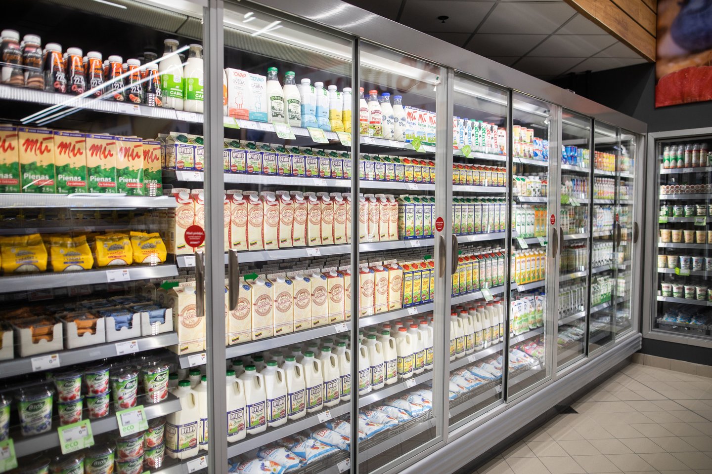 Jau trečią mėnesį iš eilės: pieno produktai „Rimi“ – pigiausi