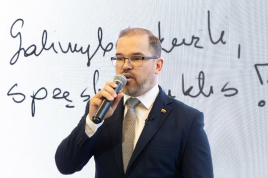 M. Maldeikis, K. Neimantas, V. Sinkevičius: ar R. Kaunas turi trauktis? 