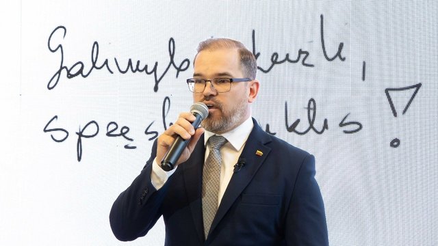 M. Maldeikis, K. Neimantas, V. Sinkevičius: ar R. Kaunas turi trauktis? 