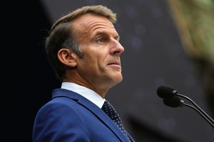 Po žinios apie CŽA perspėjimą dėl Rusijos smūgių Europai – E. Macrono atkirtis