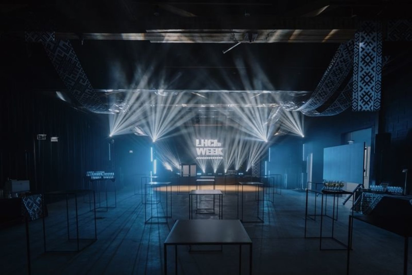 Technologijų ir kūrybinių industrijų miestelio „Tech Zity Vilnius“ širdyje duris prieš kelias dienas atvėrė naujas Samsung Konferencijų Centras.