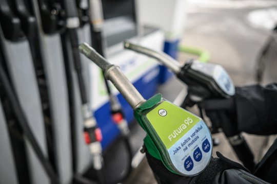 Prakalbo biodegalų gamintojai: ribojimai degalų kainų reikšmingai nesumažintų
