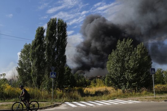 Karas Ukrainoje. Apie derybas prakalbo ir pats V. Putinas