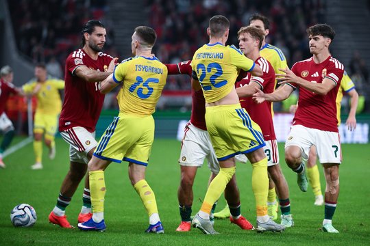 Ukrainiečiai ir vengrai susimušė aikštėje – jas sukėlė „Liverpool“ žaidėjo elgesys