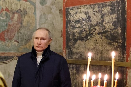 Desperacija ar magija? V. Putinui griebiantis šiaudo – sunkiai suvokiama „siunta“ į karą