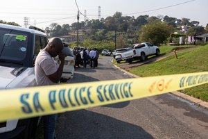 Šaudynės Pietų Afrikoje: nuo šūvių bare žuvo 17 žmonių, dar 15 sužeista