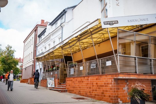 Šiame mieste – kavinių ir užkandinių užsidarymo banga: duris uždaro viena po kitos