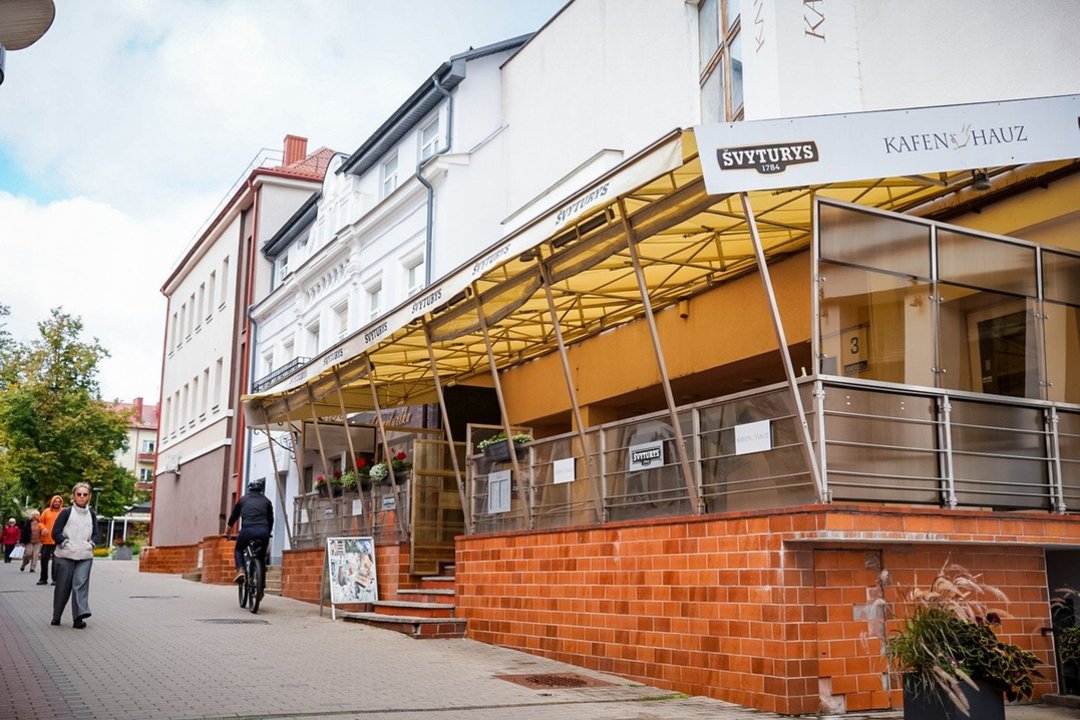 Šiame mieste – kavinių ir užkandinių užsidarymo banga: duris uždaro viena po kitos