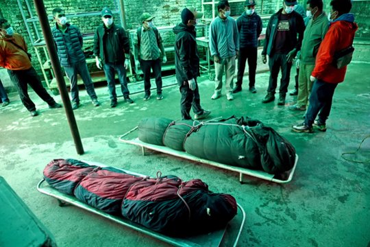 Naujas košmaras Nepale ir Indijoje: po stichijos smūgio – daugiau kaip 100 žuvusių