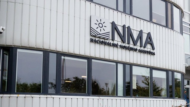 NMA ryškėja nepotizmo atvejai: ilgus metus dirbęs T. Orlickas įtraukė ir uošvius