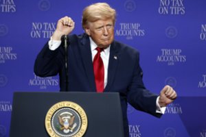 D. Trumpas neigia siūlęs Iranui sankcijų sušvelninimą