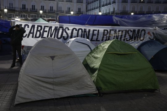 Pensininkės iškeldinimas virto į protestus: išryškino opią Ispanijos problemą